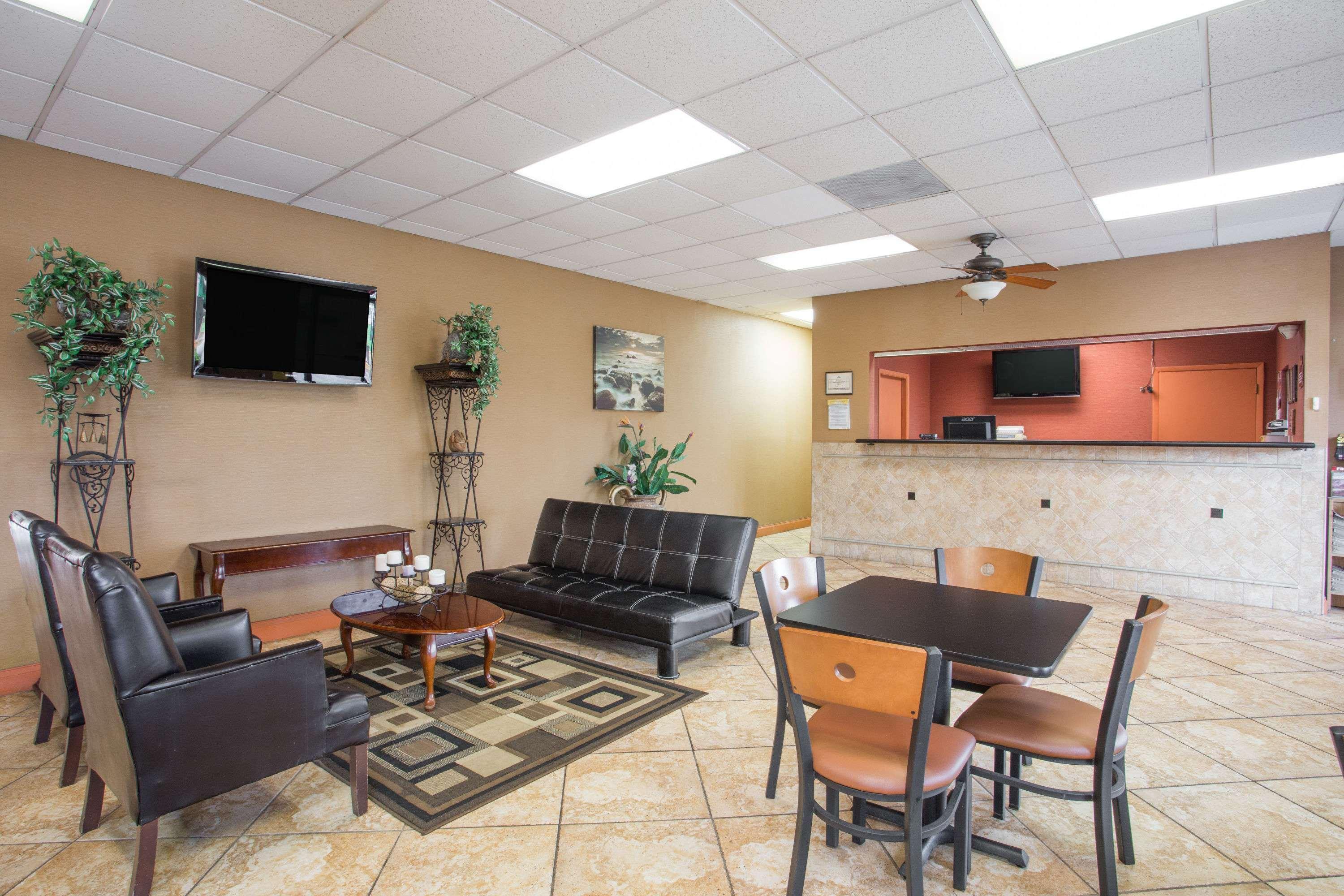 Days By Wyndham Ormond Hotel 2*