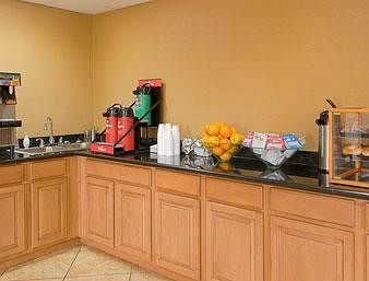 Hotel Days By Wyndham Ormond 2*