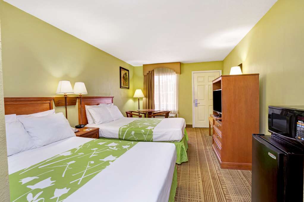 Days By Wyndham Ormond Hotel