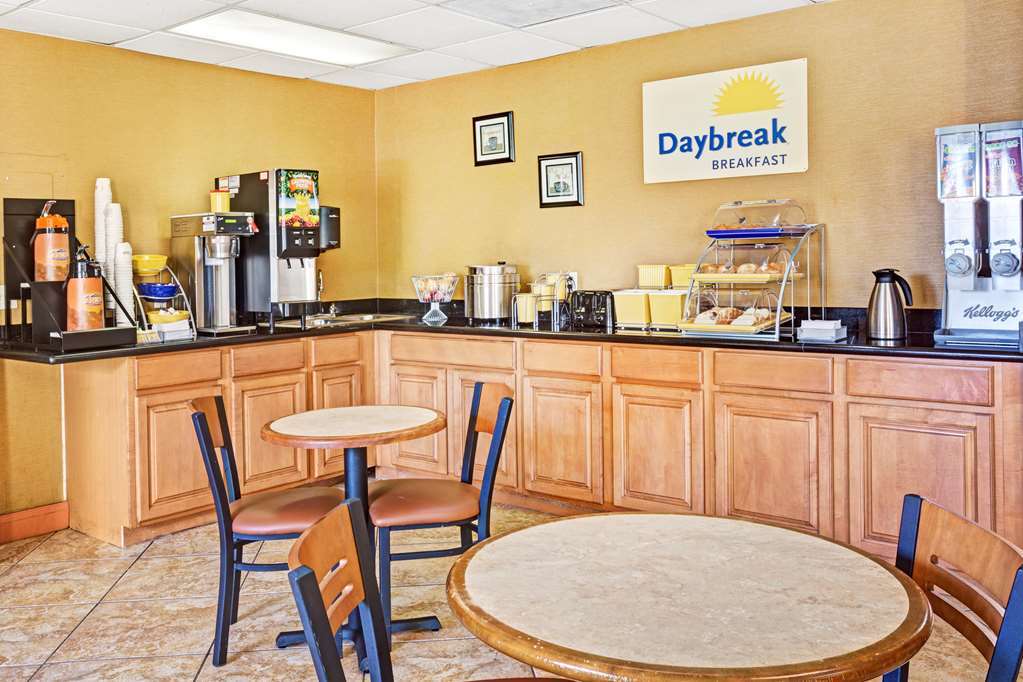 Days By Wyndham Ormond 2*