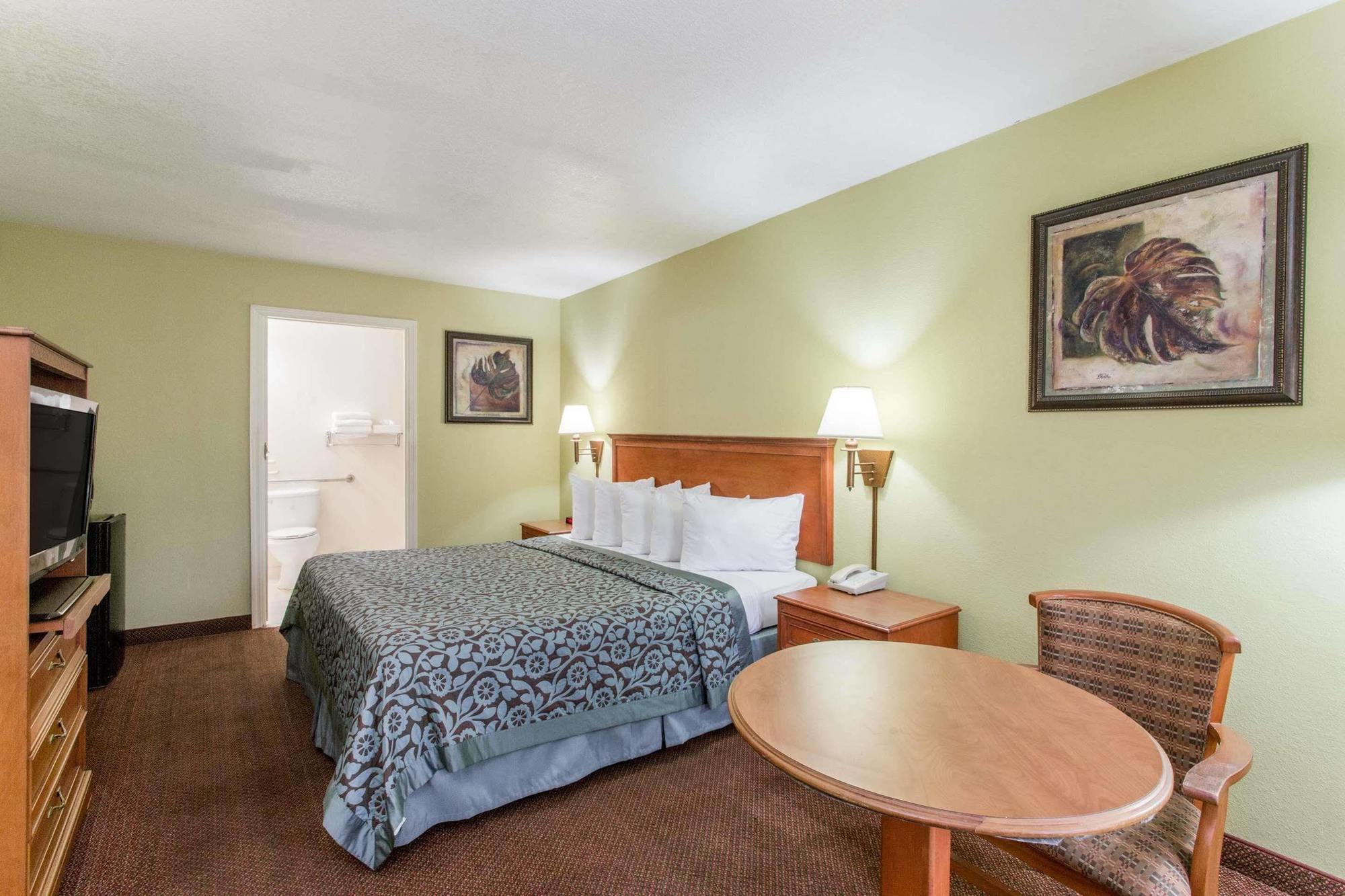 Days By Wyndham Ormond Hotel 2*